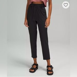 Lululemon Athletica Black Cropped 7/8 Ankle Pants
